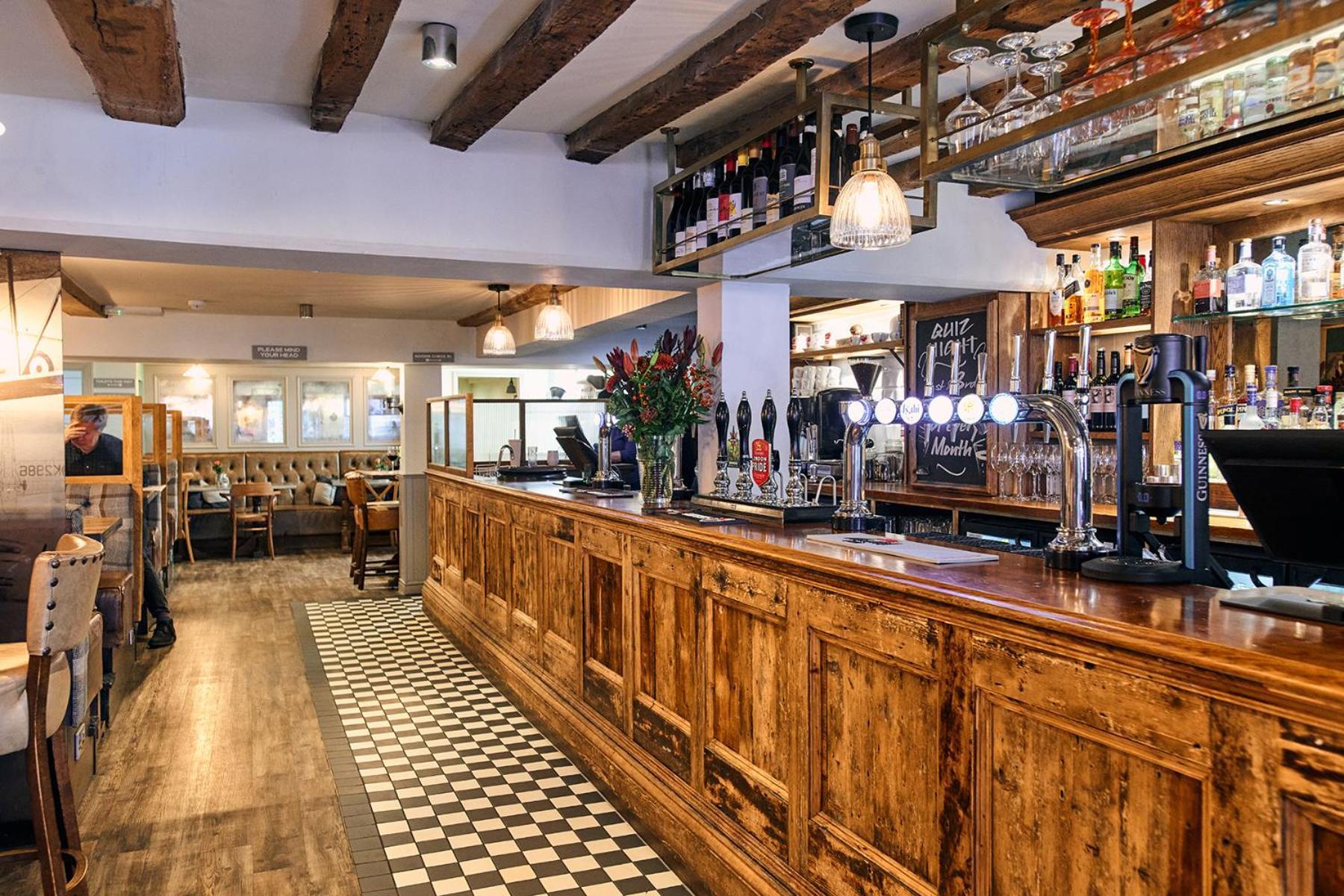 The Red Lion Hotel Odiham Exterior photo